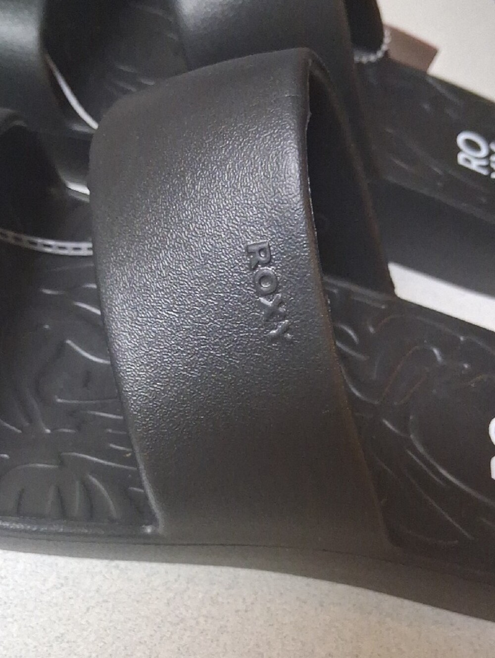 BNWT Roxy Women’s Black Double-Band Slide Sandals SIZE 8 - Picture 3 of 5